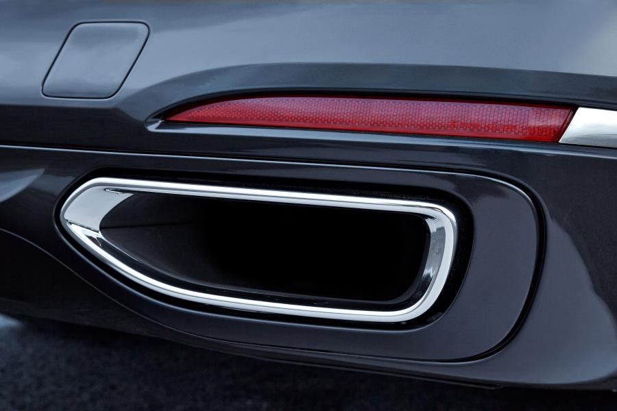  BMW 750Li xDrive 2015 года  (фото 10 из 41)
